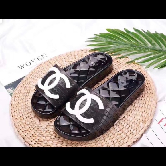 Sandals - Picture 4 of 5